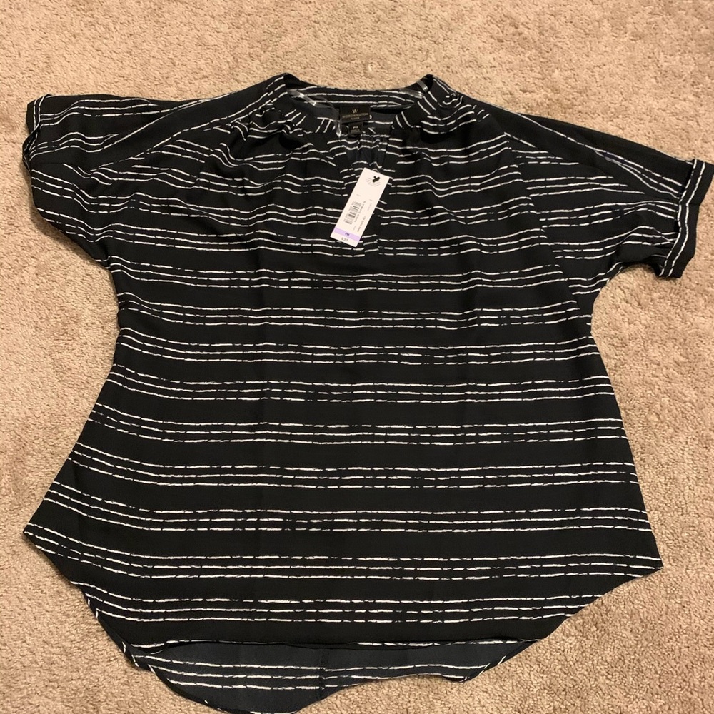 Worthington V Neck Short Sleeve Blouse